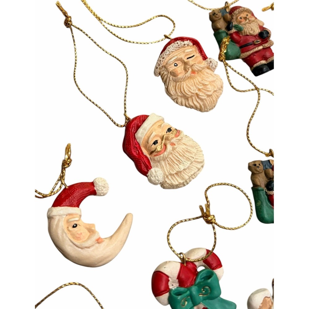 Lot of 41 VTG‎ Mini Ornaments Hand Painted Santa Wreath Winter Christmas - Picture 4 of 5